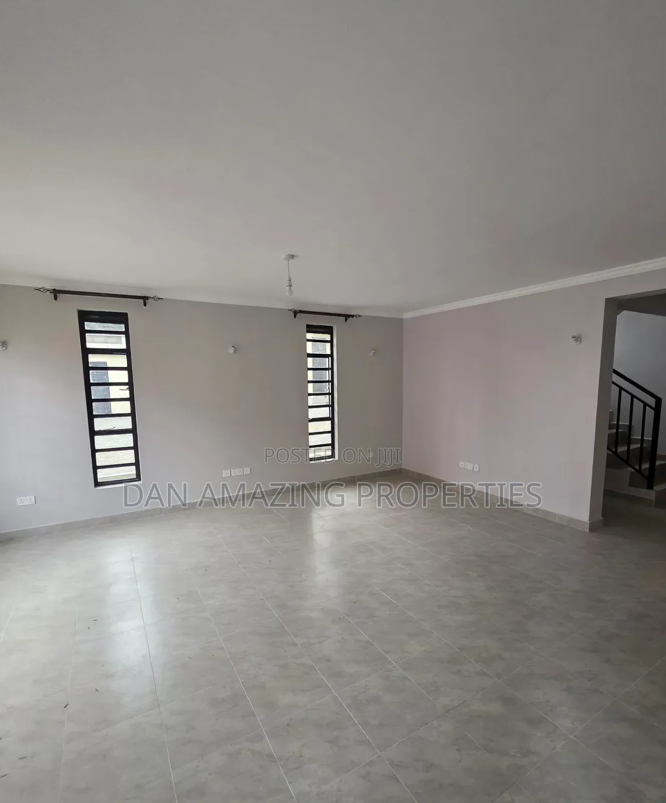 4bdrm Townhouse/Terrace in Gikambura, Karai for sale in Karai
