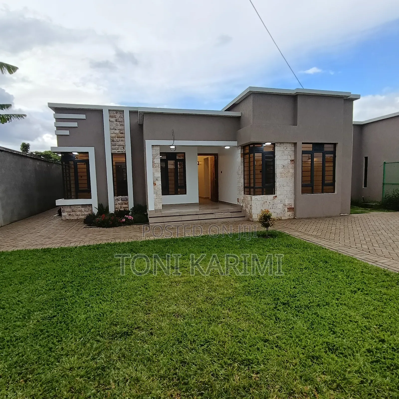 3bdrm Townhouse/Terrace in Nakuru Town East for sale in Nakuru Town East