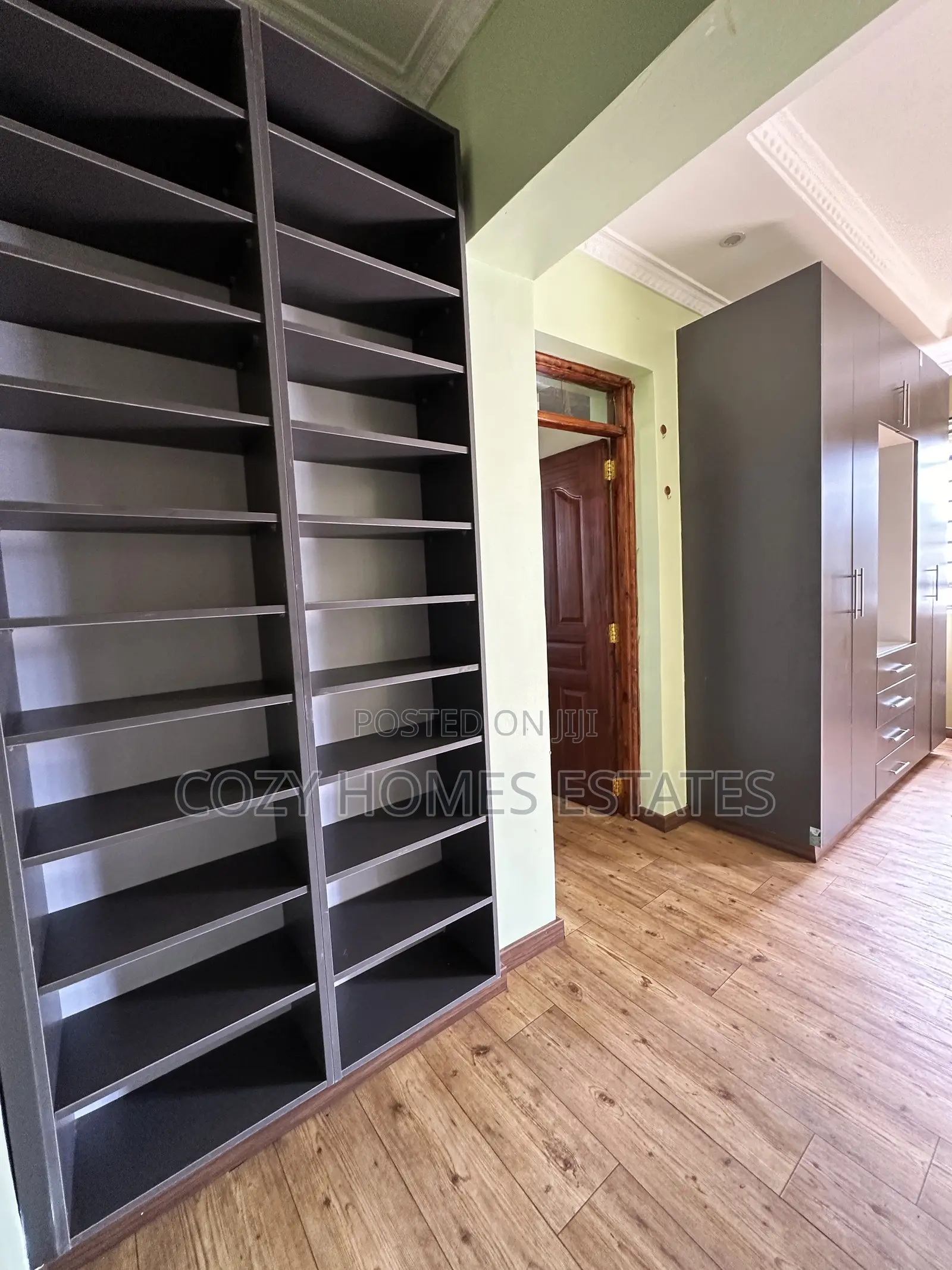 4bdrm Maisonette in Ondiri, Karai for sale in Karai