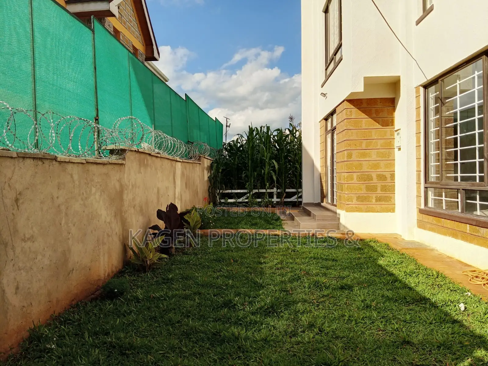 4bdrm Townhouse/Terrace in Ongata Romgai, Rimpa for sale in Rimpa