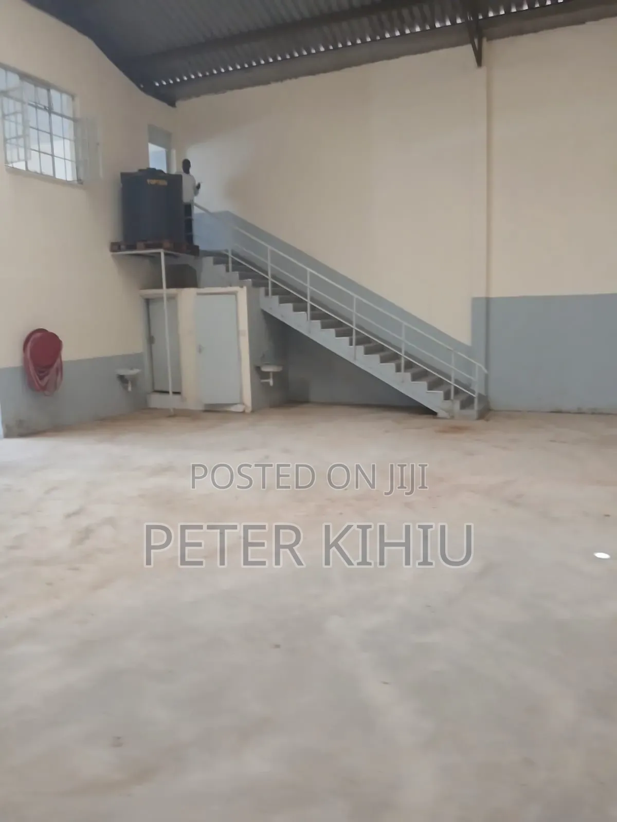 Godown to Let 5000sqft Off North Airport Road in Fedha