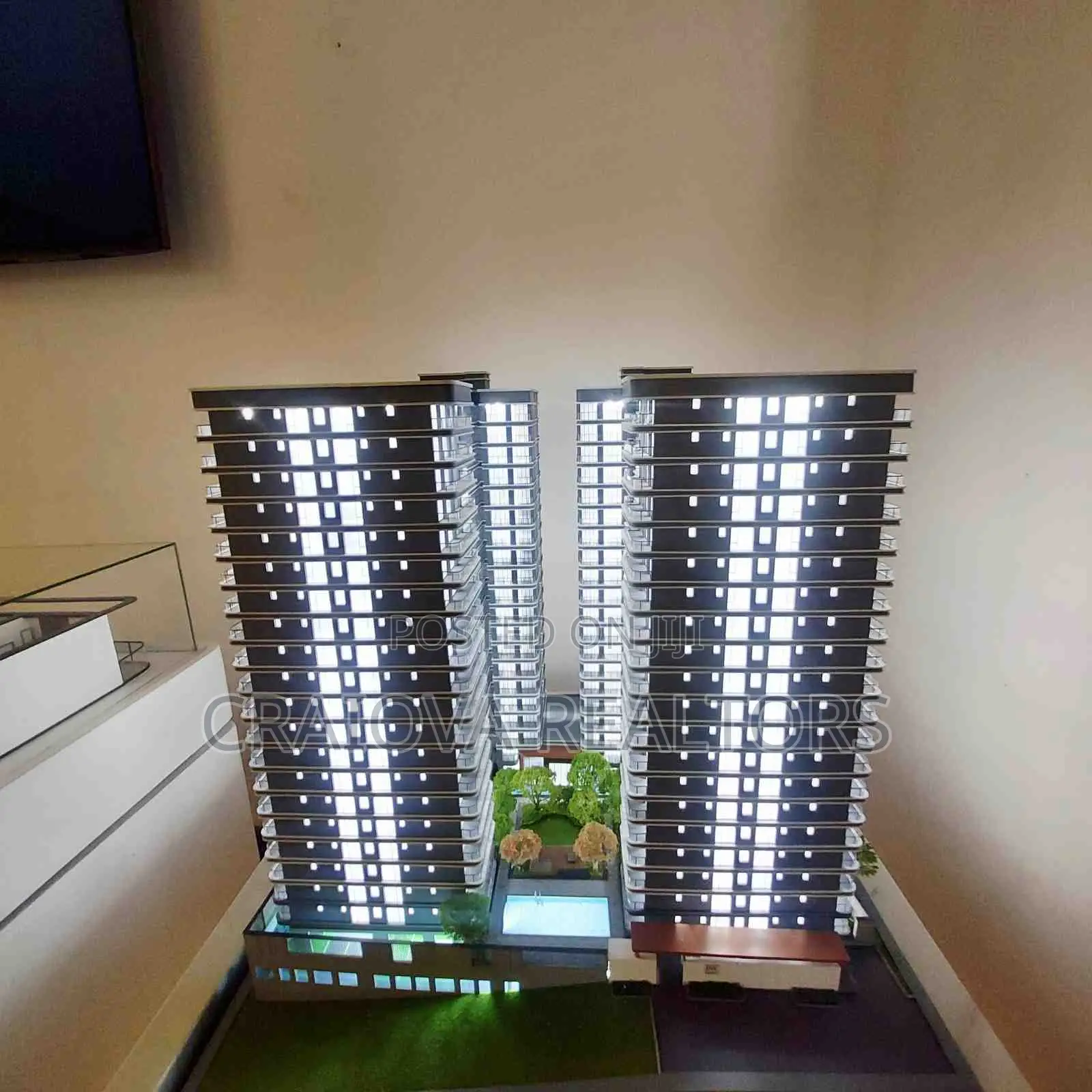 3bdrm Apartment in Riverside Azure for sale in Riverside Drive