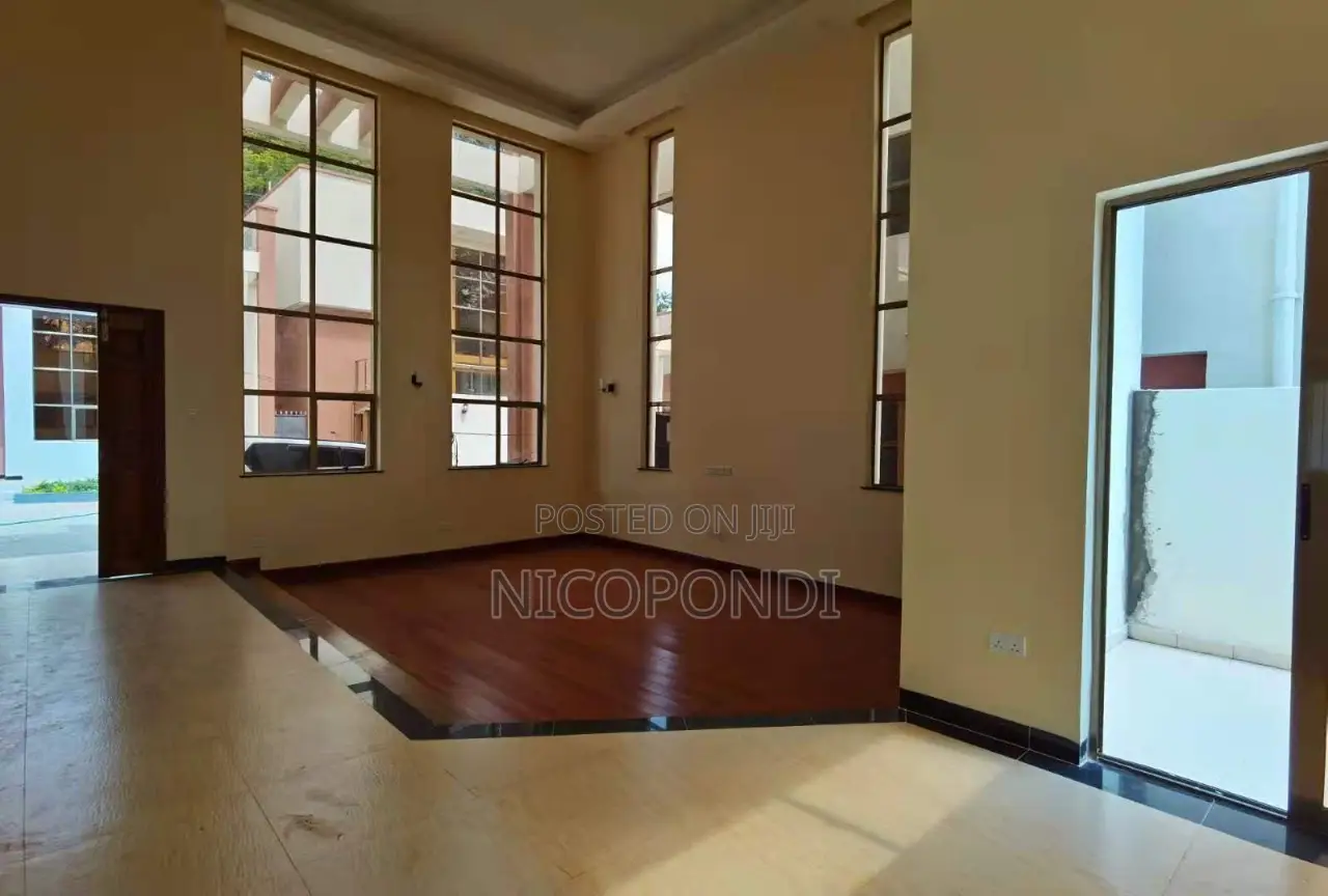 4bdrm Villa in Lavington for sale in Lavington