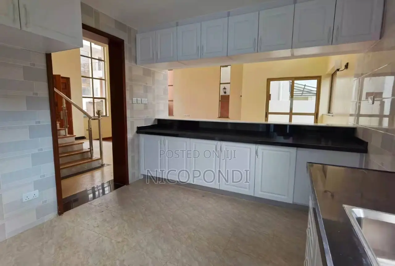 4bdrm Villa in Lavington for sale in Lavington