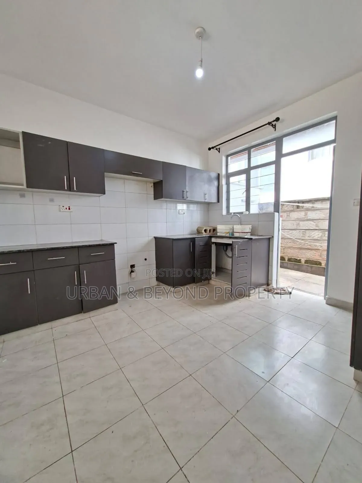 4bdrm Townhouse / Terrace in Karai for rent in Karai