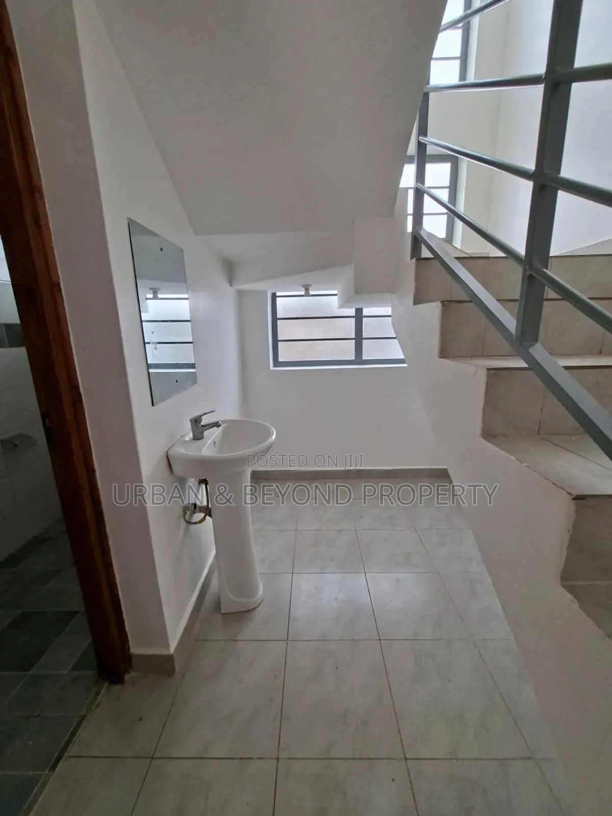4bdrm Townhouse / Terrace in Karai for rent in Karai