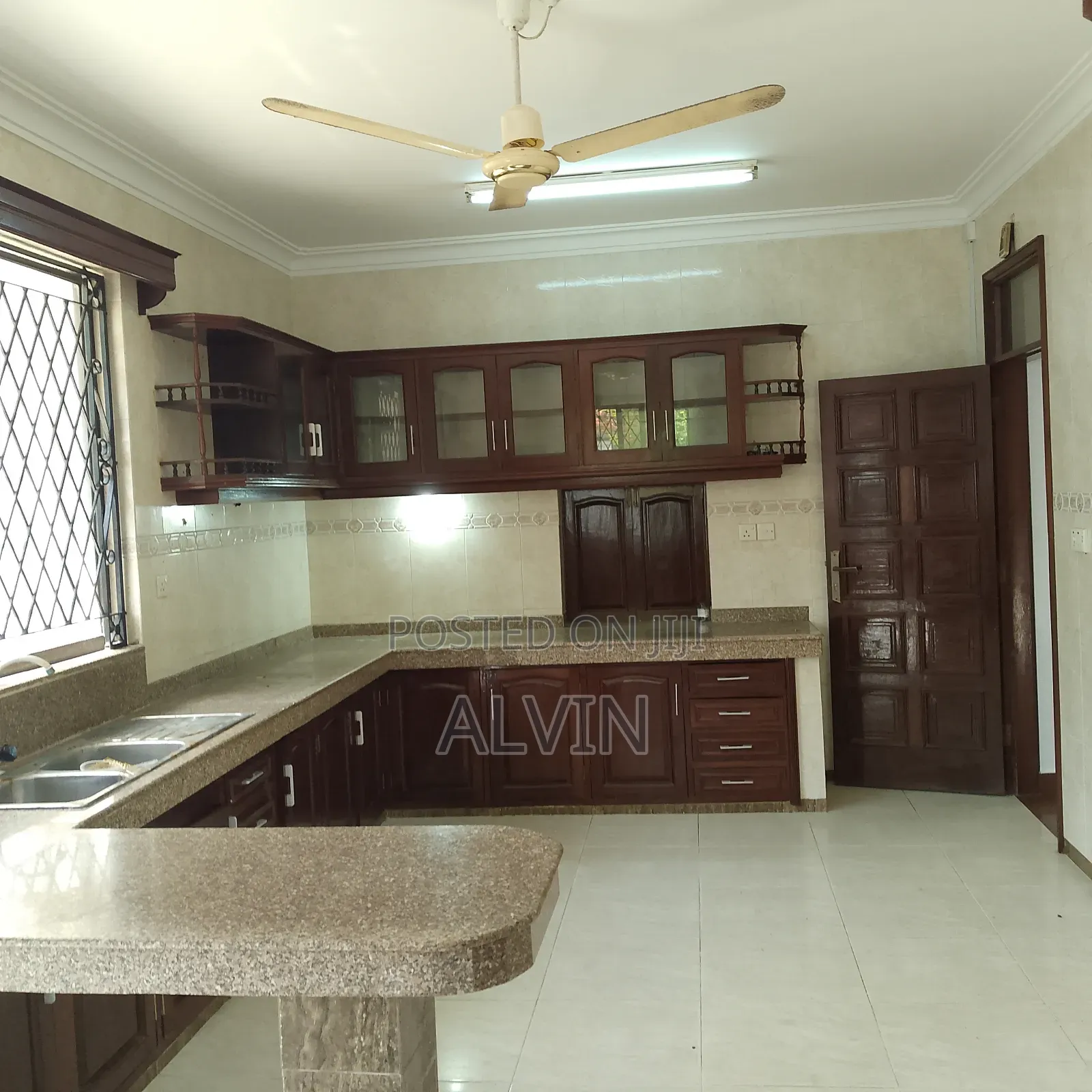 4bdrm Maisonette in Kizingo for rent in Kizingo