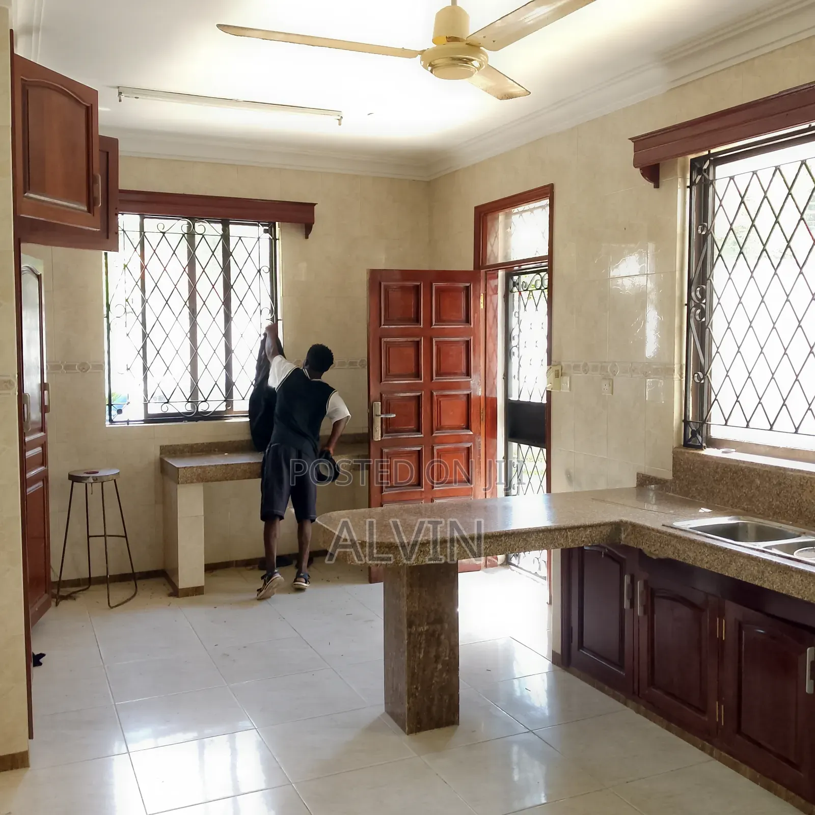 4bdrm Maisonette in Kizingo for rent in Kizingo