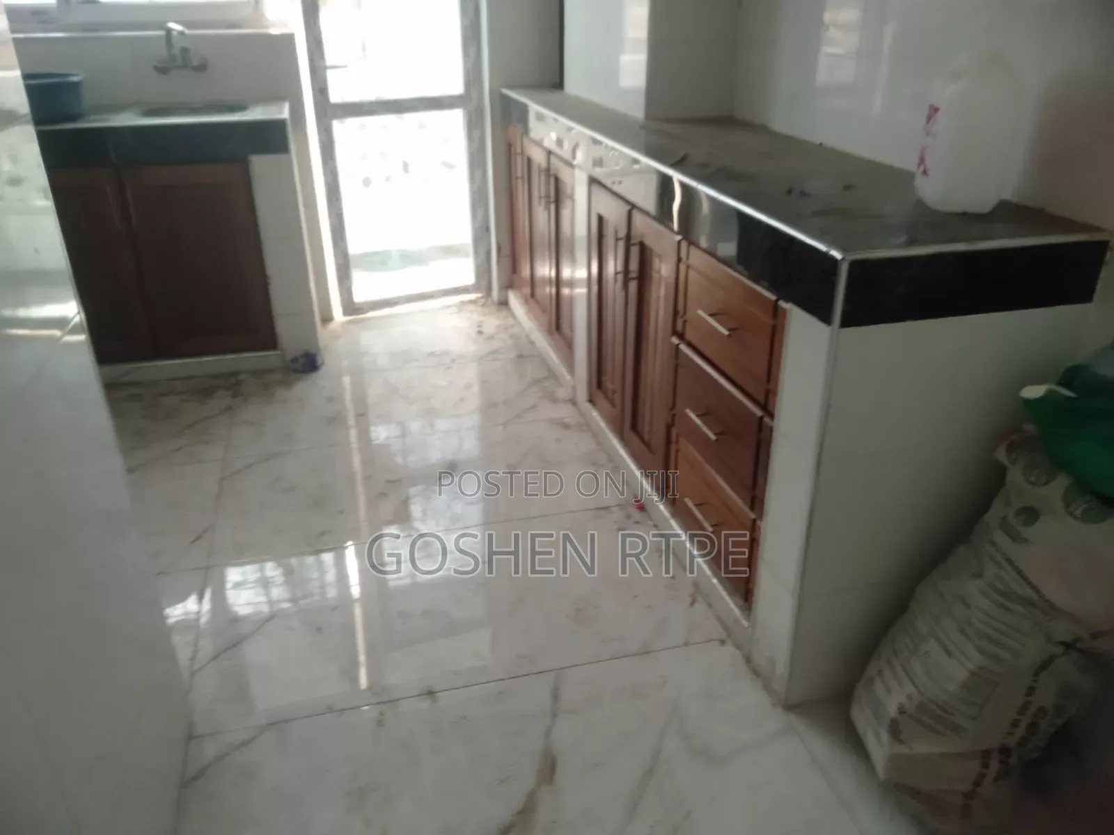 2bdrm Apartment in Bondeni for rent in Bondeni