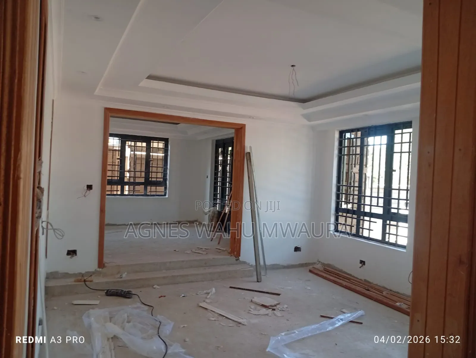 5bdrm Maisonette in Kerarapon for sale in Kerarapon