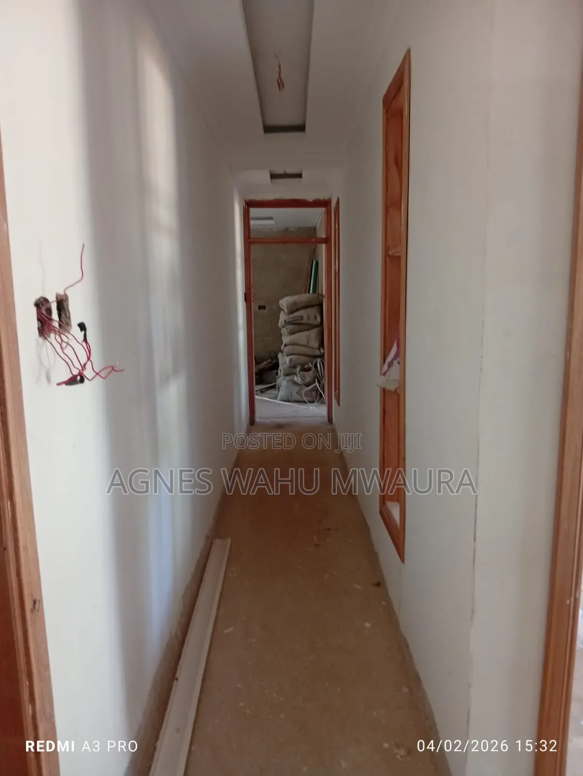 5bdrm Maisonette in Kerarapon for sale in Kerarapon