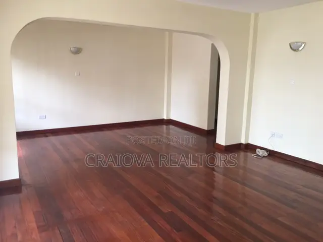 5bdrm Penthouse in Valley Arcade for rent in Valley Arcade