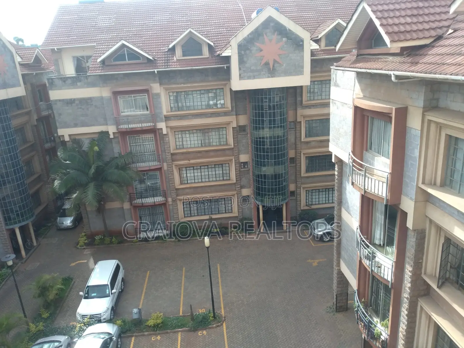 4bdrm Duplex in Valley Arcade for rent in Valley Arcade