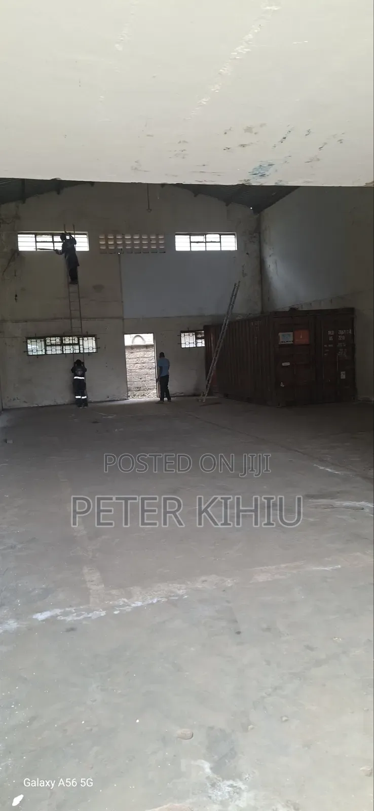 Godown to Let 3500sqft Off North Airport Road in Fedha