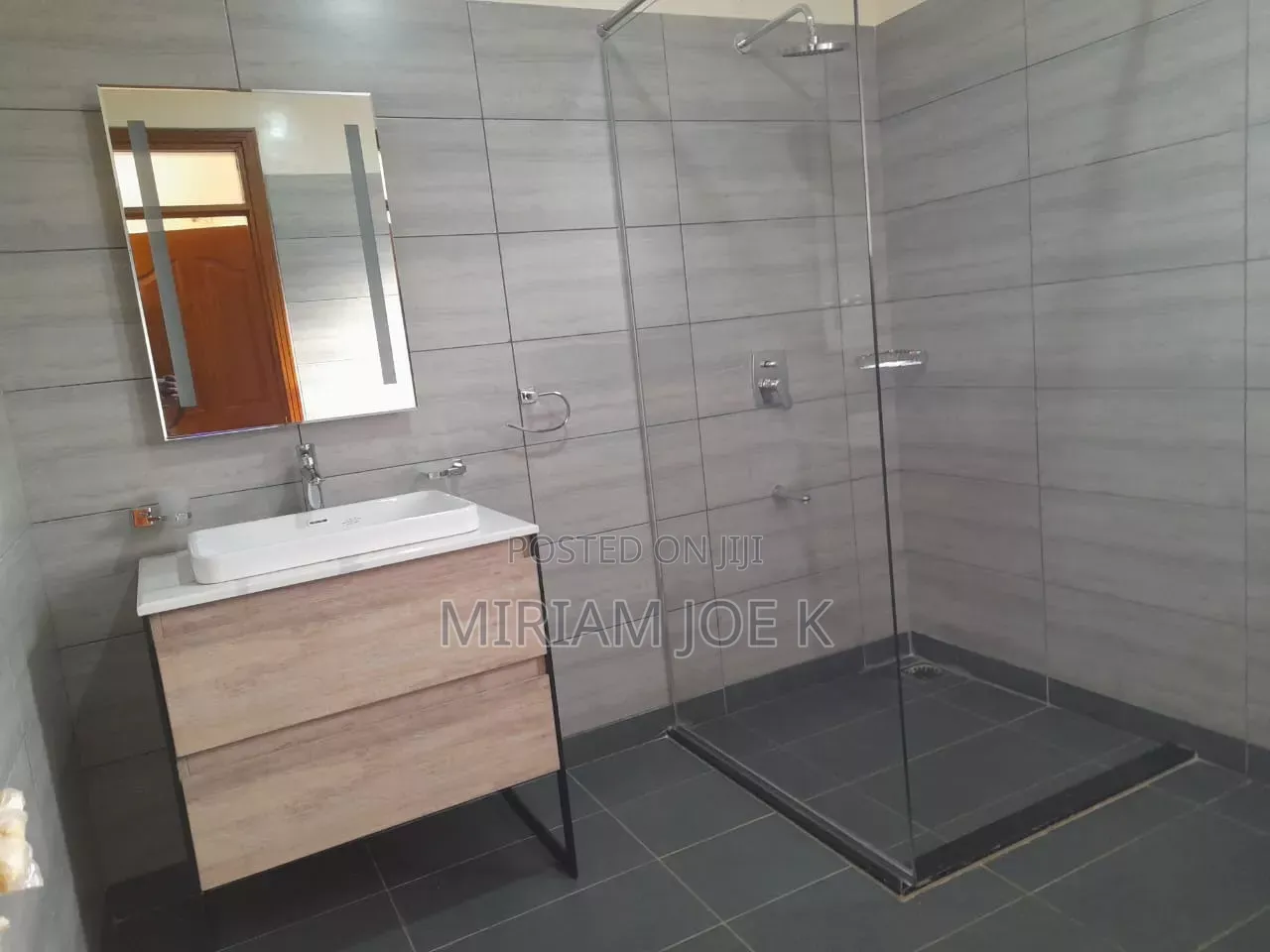 4bdrm Townhouse / Terrace in Mugutha, Kimbo for rent in Kimbo