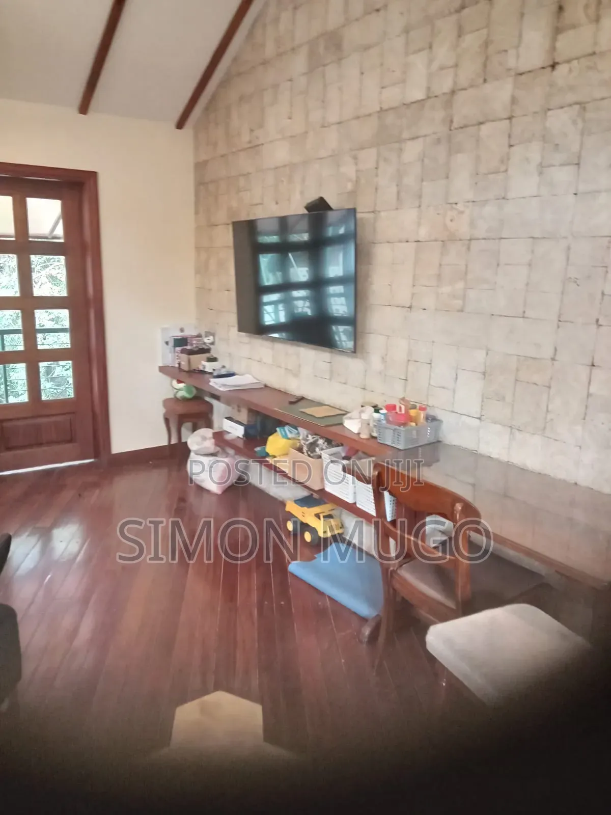4bdrm Maisonette in Membley Estate for sale in Membley Estate