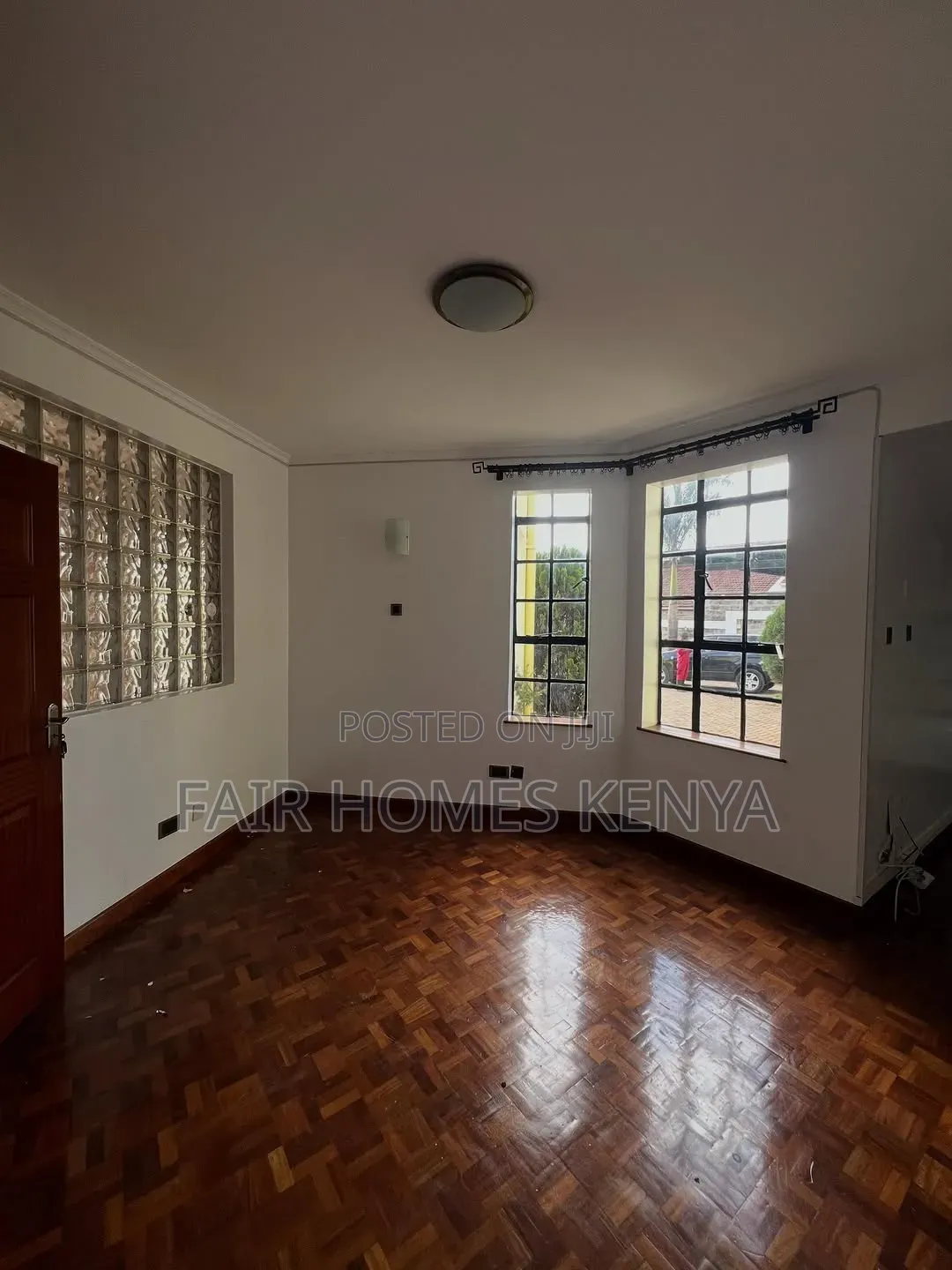 5bdrm Townhouse / Terrace in Maji Mazuri, Muthangari for rent in Muthangari