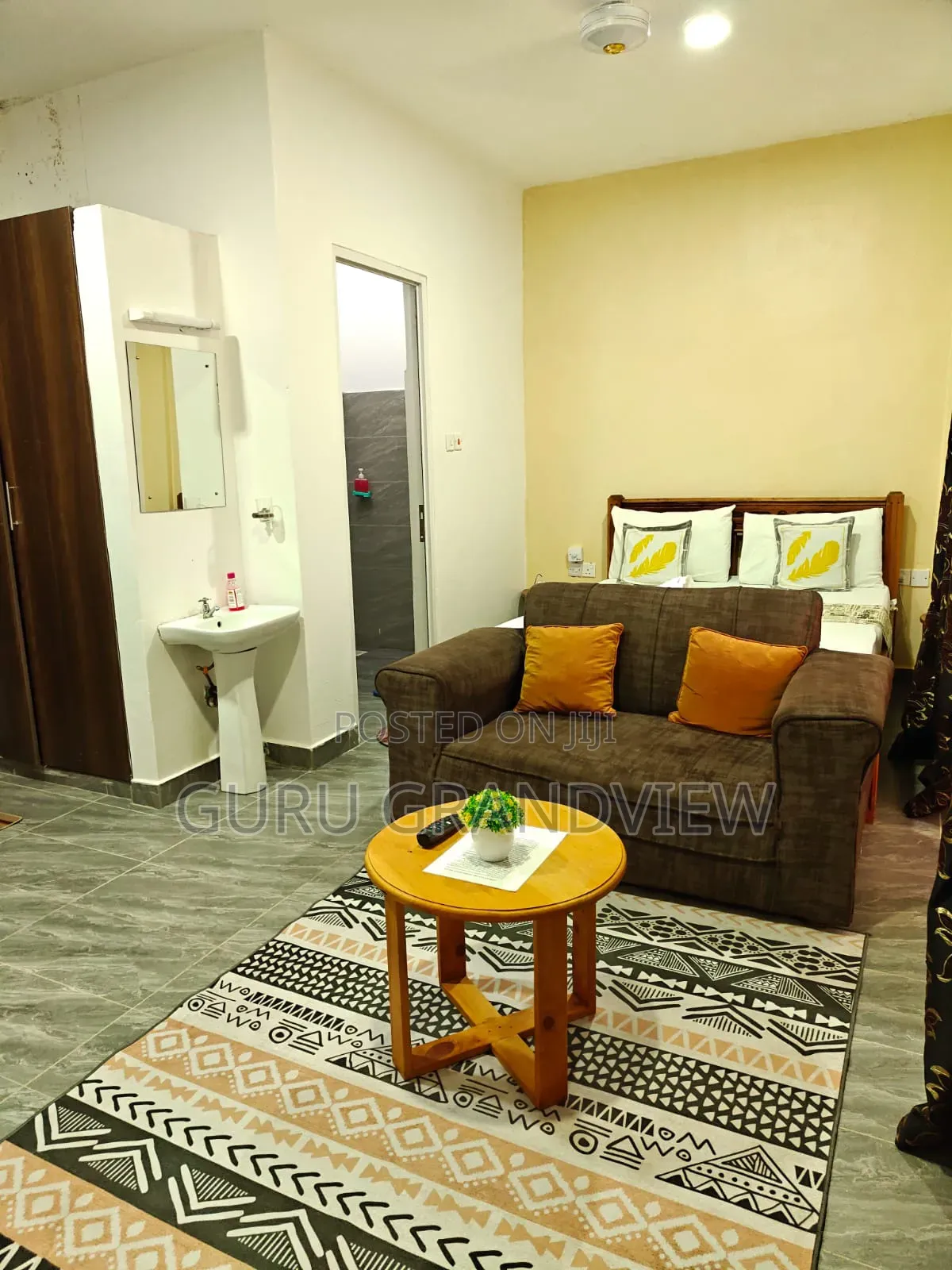 Mtwapa Studio Airbnb With Pool in Mtwapa
