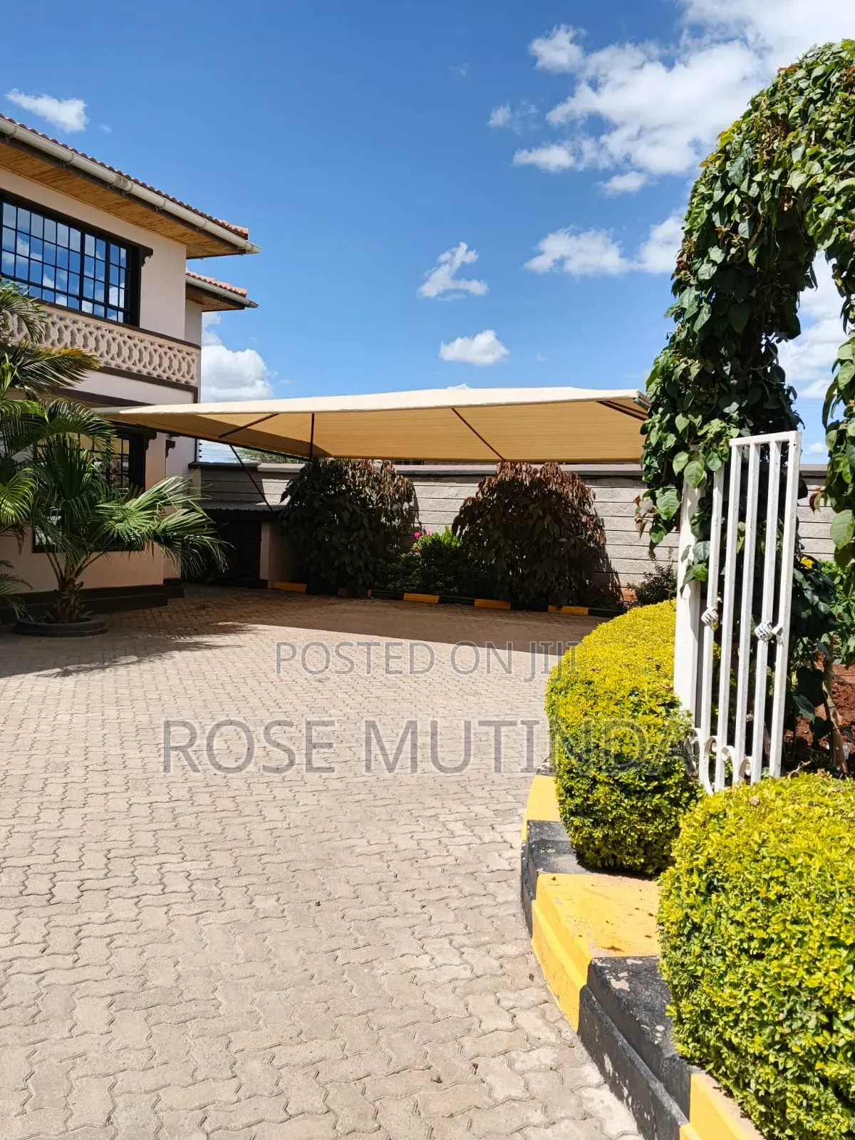 Furnished 8bdrm Maisonette in Kitengela for sale in Kitengela