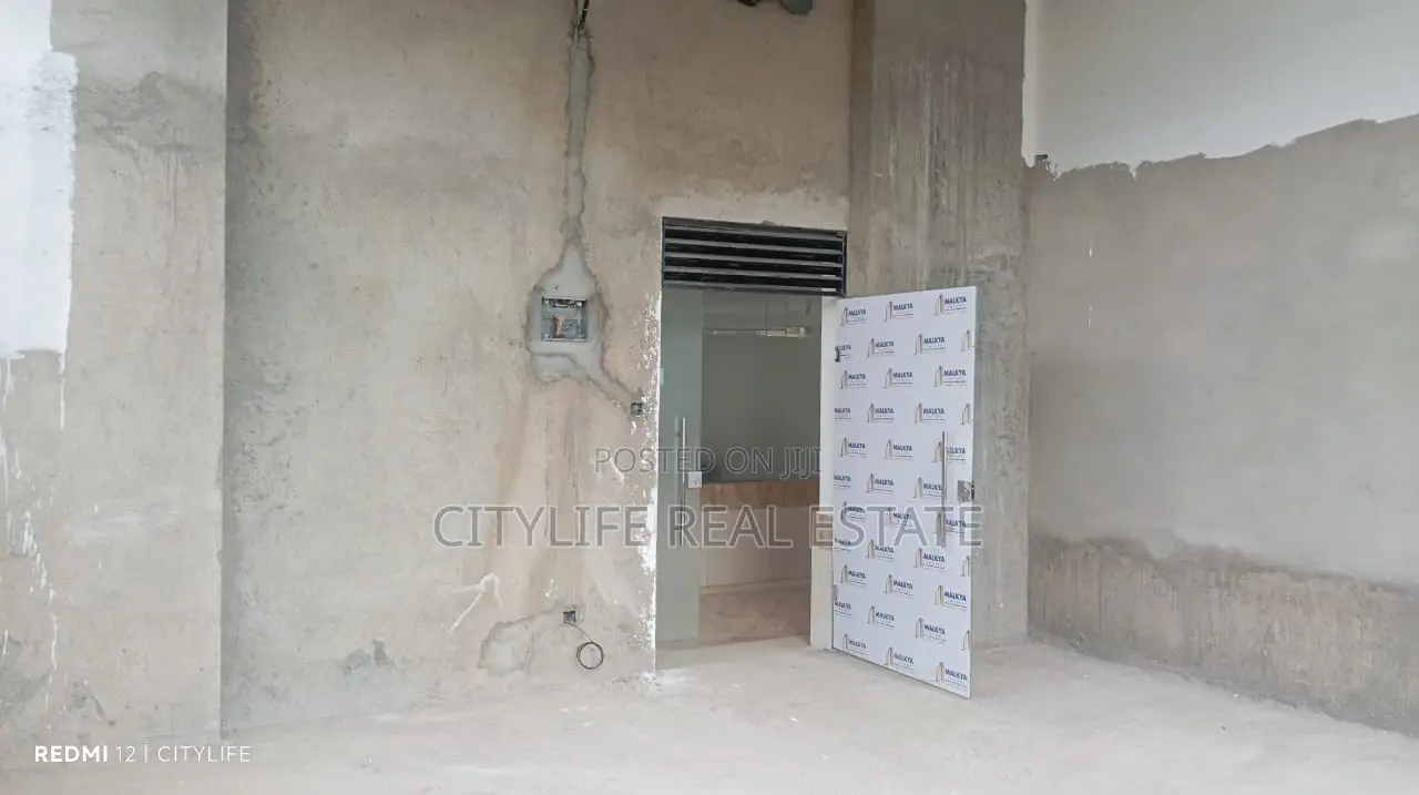 Westlands on Lantana Road, 1515 SQFT Ground Floor in Raphta Road Area