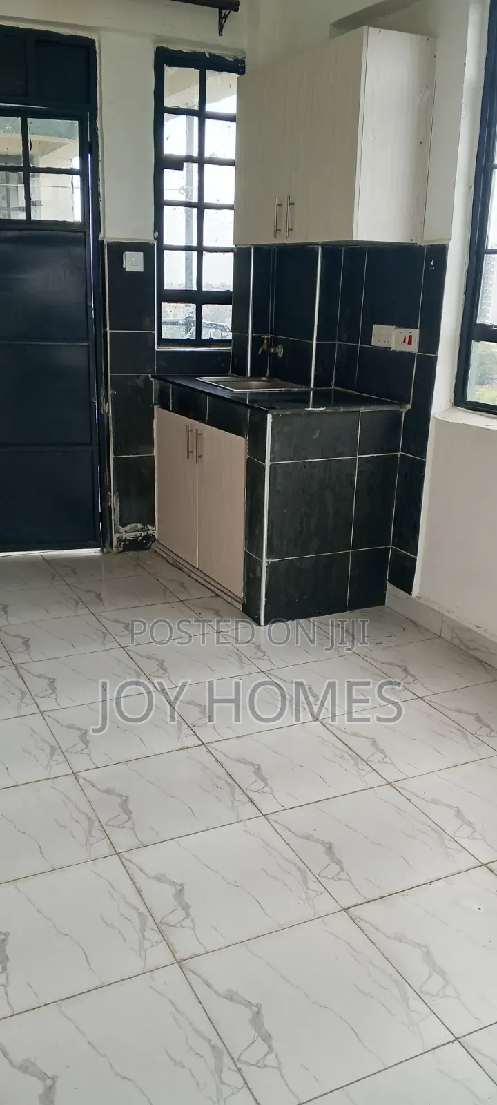 1bdrm Apartment in Shopping Center, South B for rent in South B
