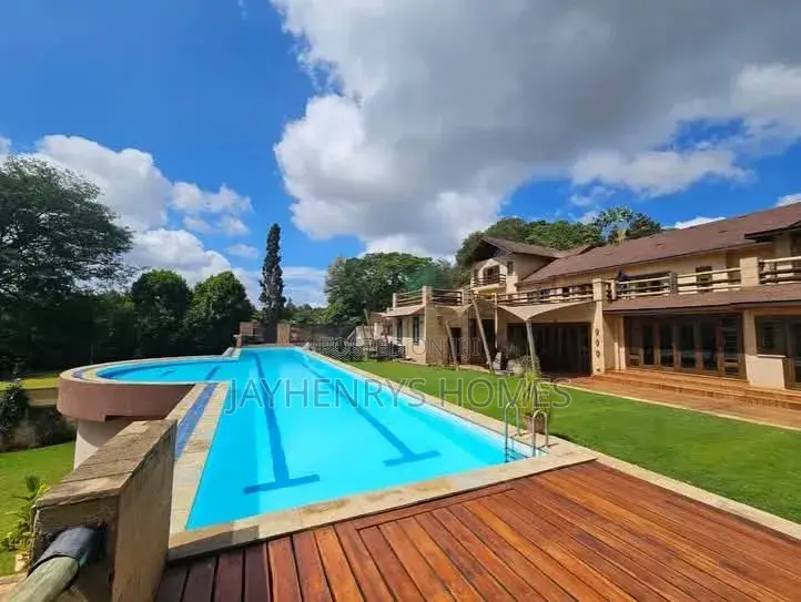 9bdrm House in Muthangari for sale in Muthangari