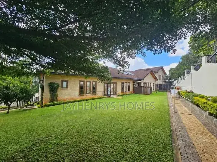 9bdrm House in Muthangari for sale in Muthangari