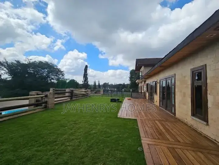 9bdrm House in Muthangari for sale in Muthangari