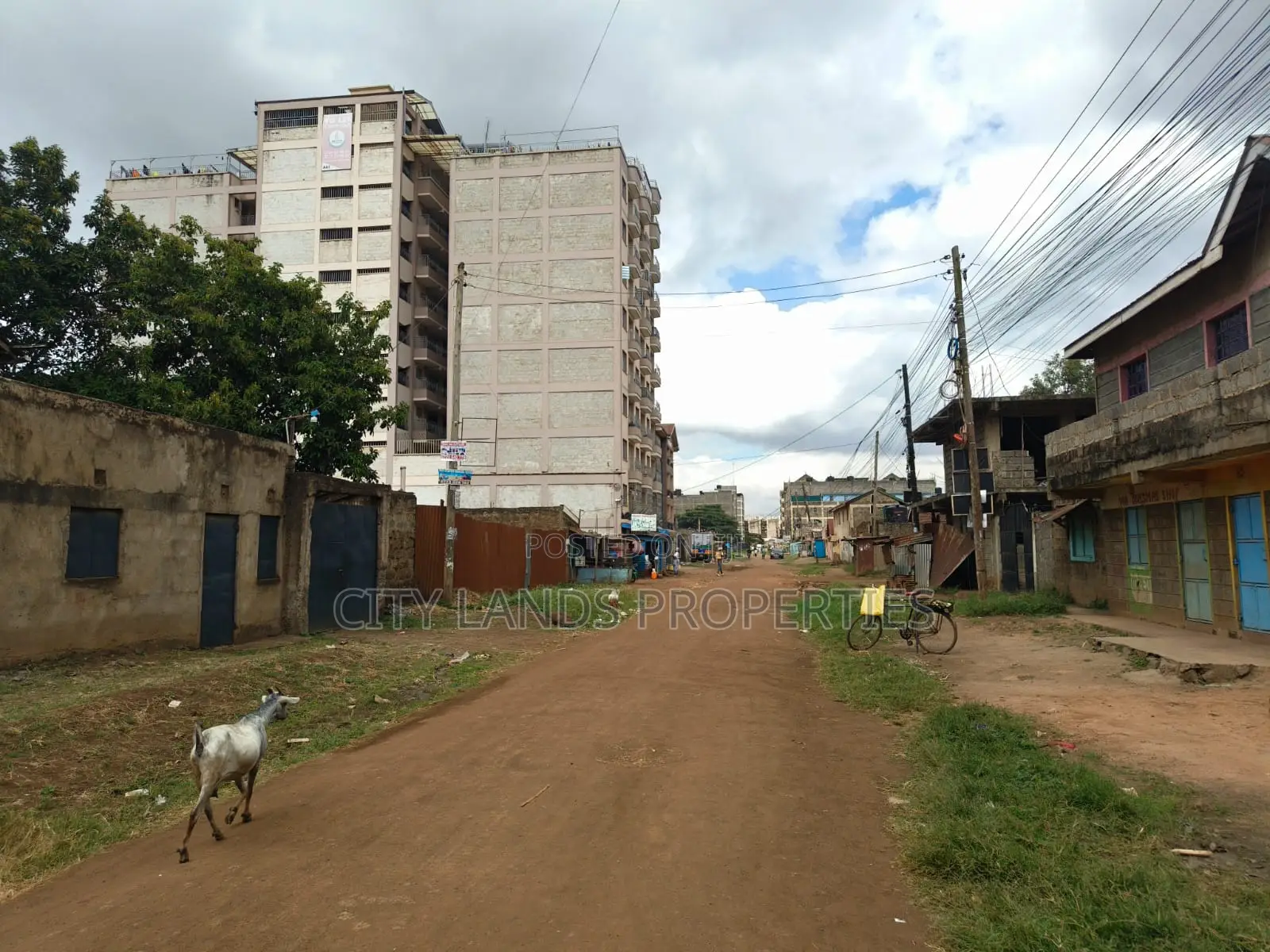 Commercial Plot for Sale in Thika Road at Ruiru Kihunguro. in Kamakis