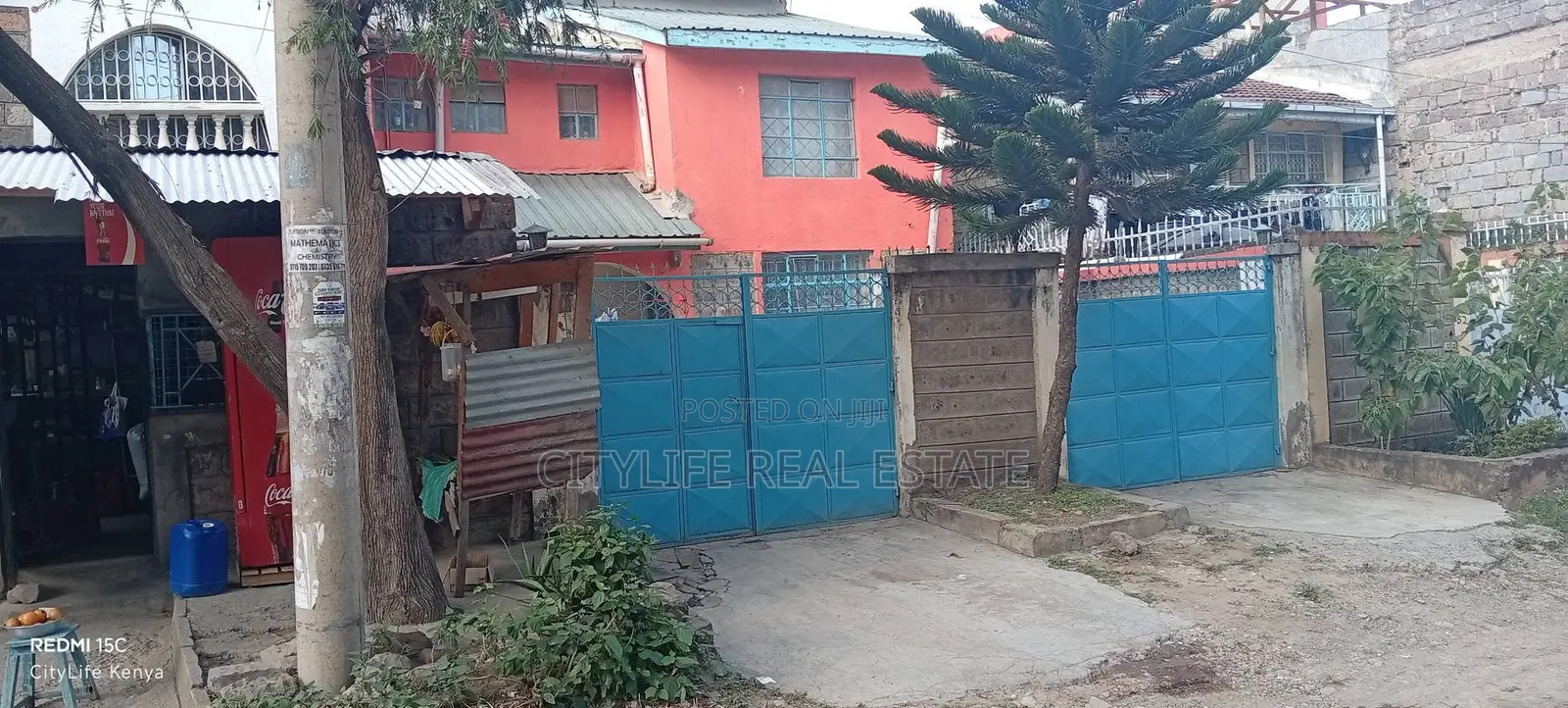 4bdrm Maisonette in Donhom Phase 5G, Savanna for sale in Savanna