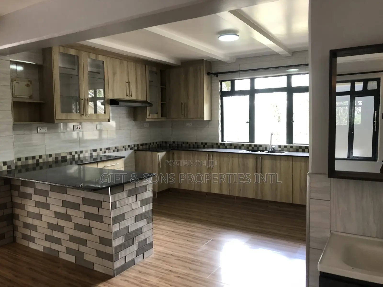 3bdrm Apartment in Flower Business Park, Viwandani for rent in Viwandani