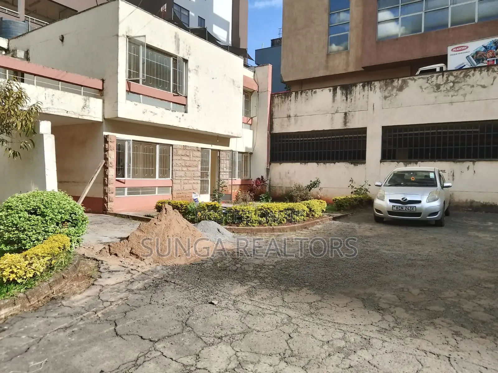 Commercial Property for Rent in Westlands in Spring Valley