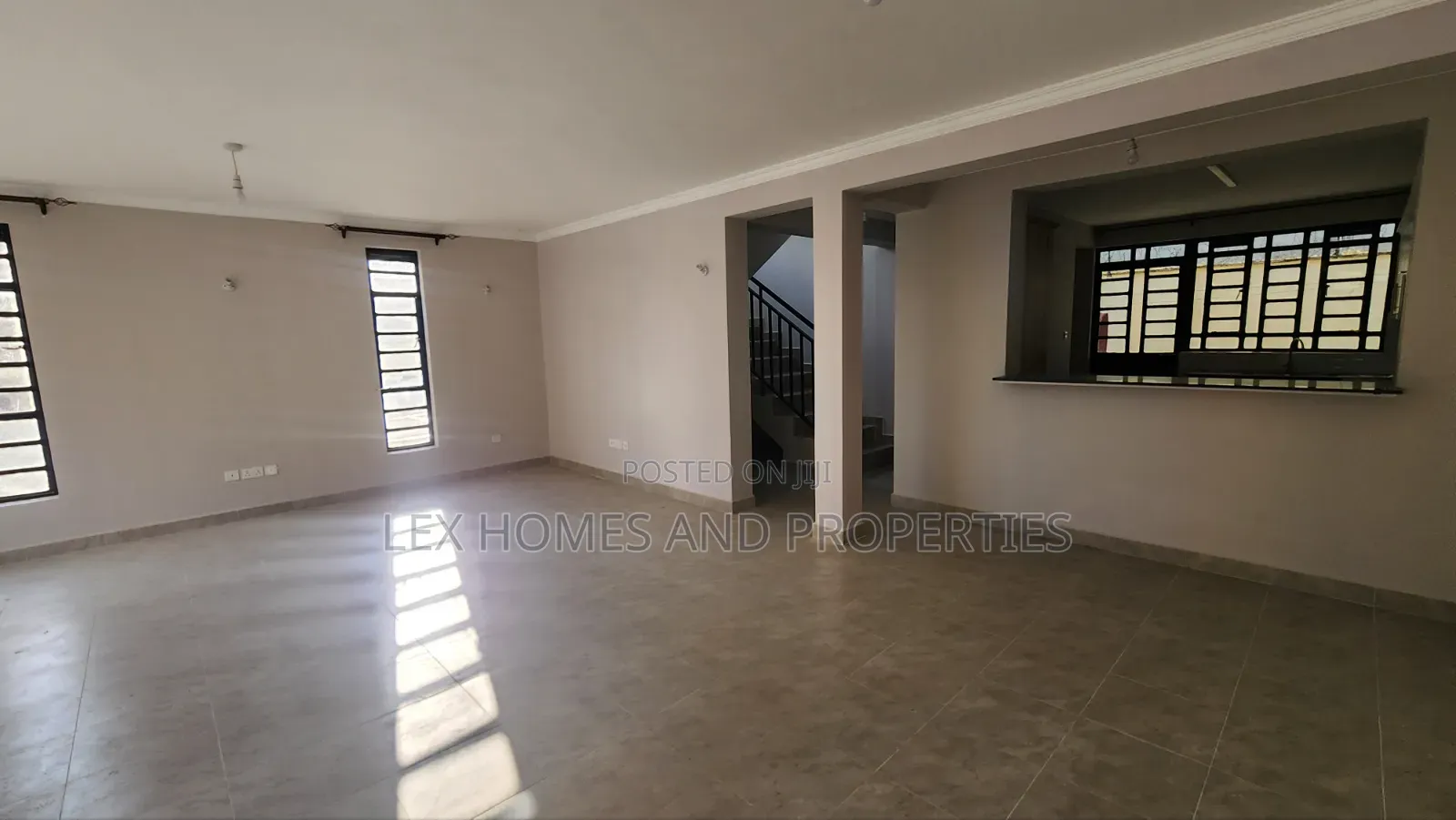 3bdrm Townhouse / Terrace in Oloika for rent in Oloika