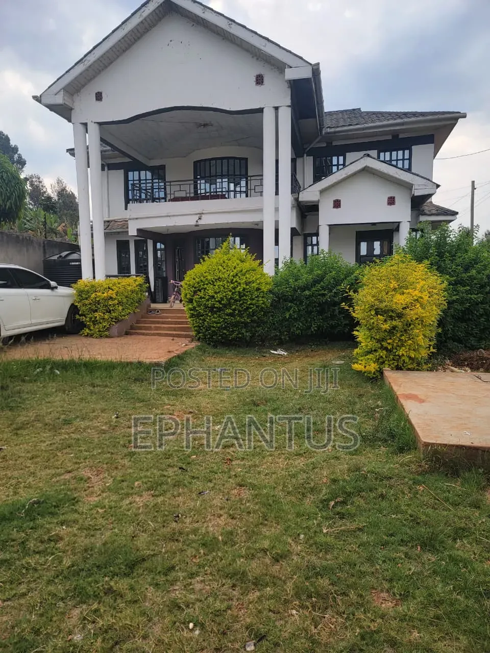 5bdrm House in Ngoingwa Estate for sale in Ngoingwa Estate