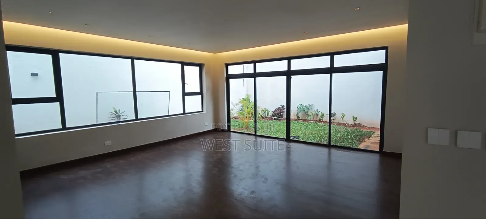 5bdrm Villa in Muthangari for sale in Muthangari