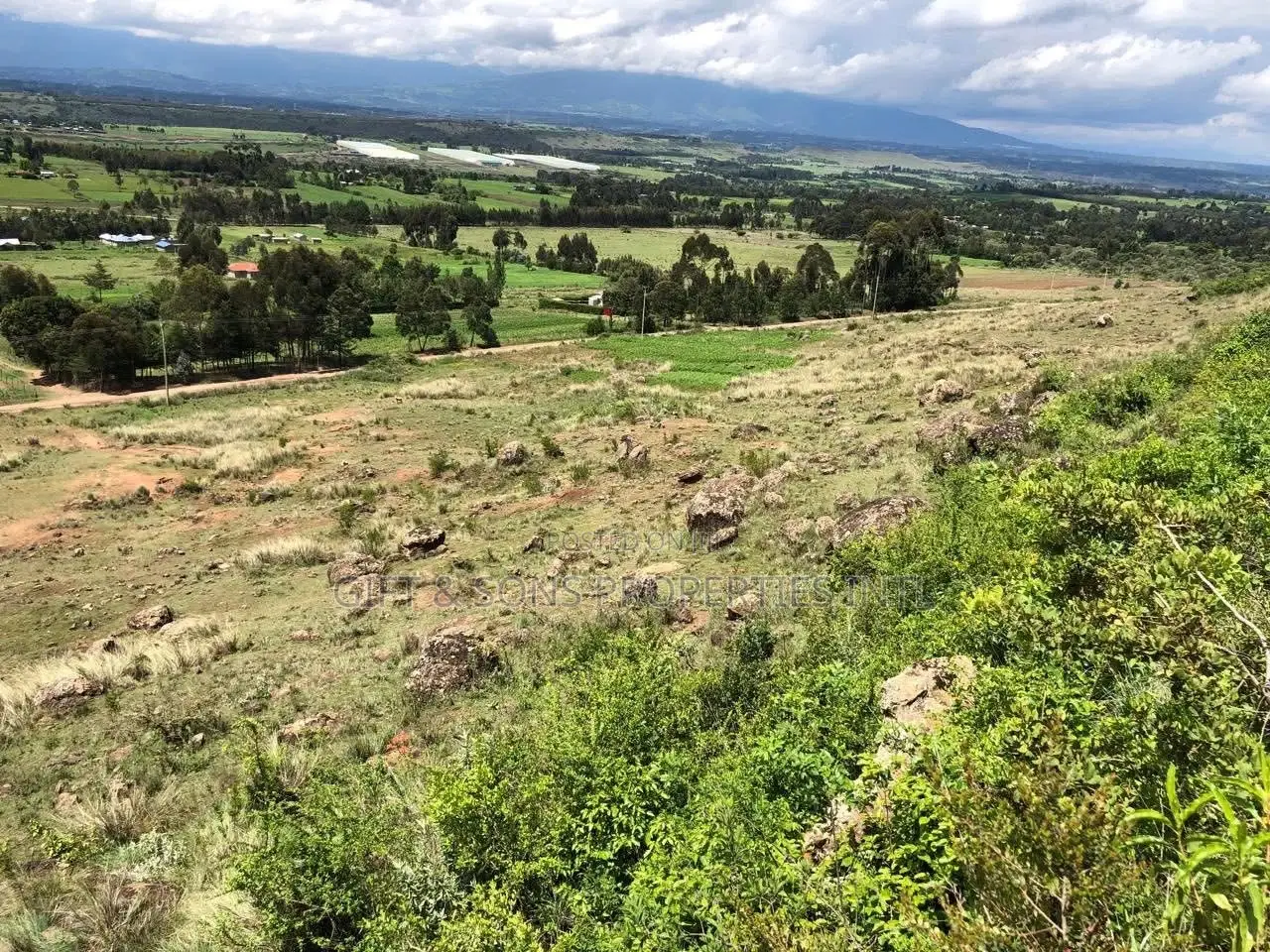 2acres on a Cliff in Olkalau Nyandarua County in Karau