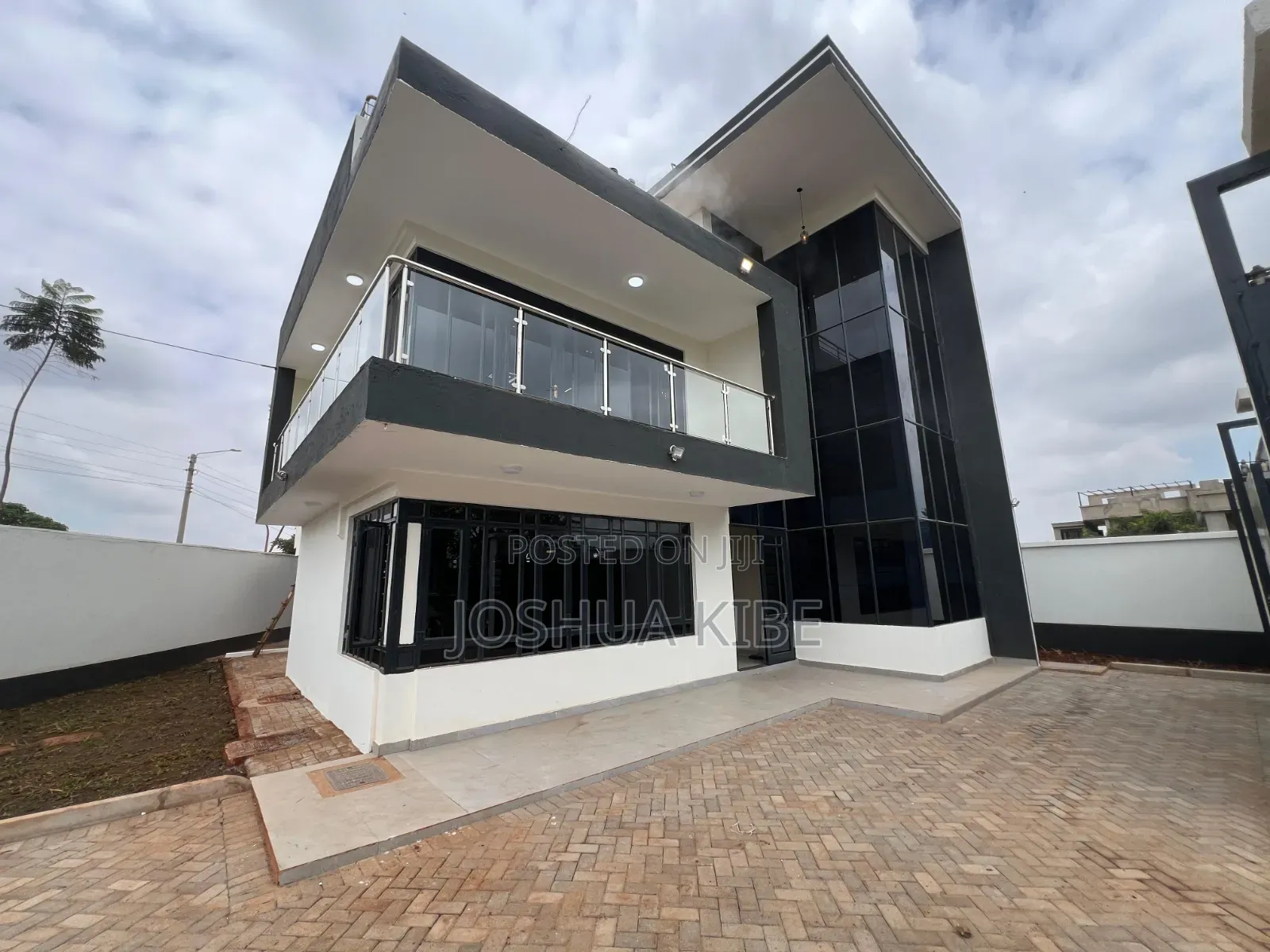 4bdrm Mansion in Membley Estate for sale in Membley Estate