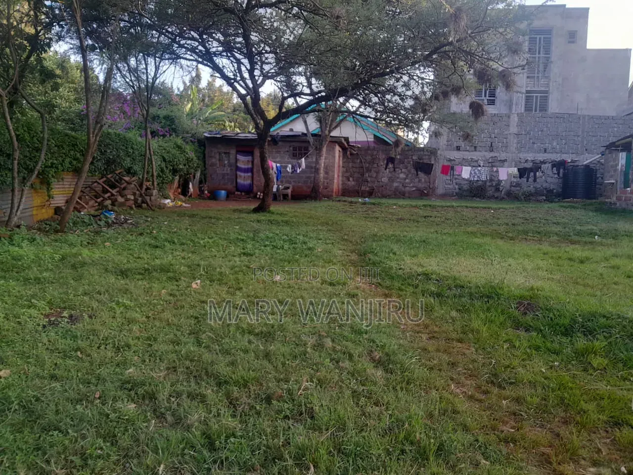 100/100 Plot for Sale in Murera