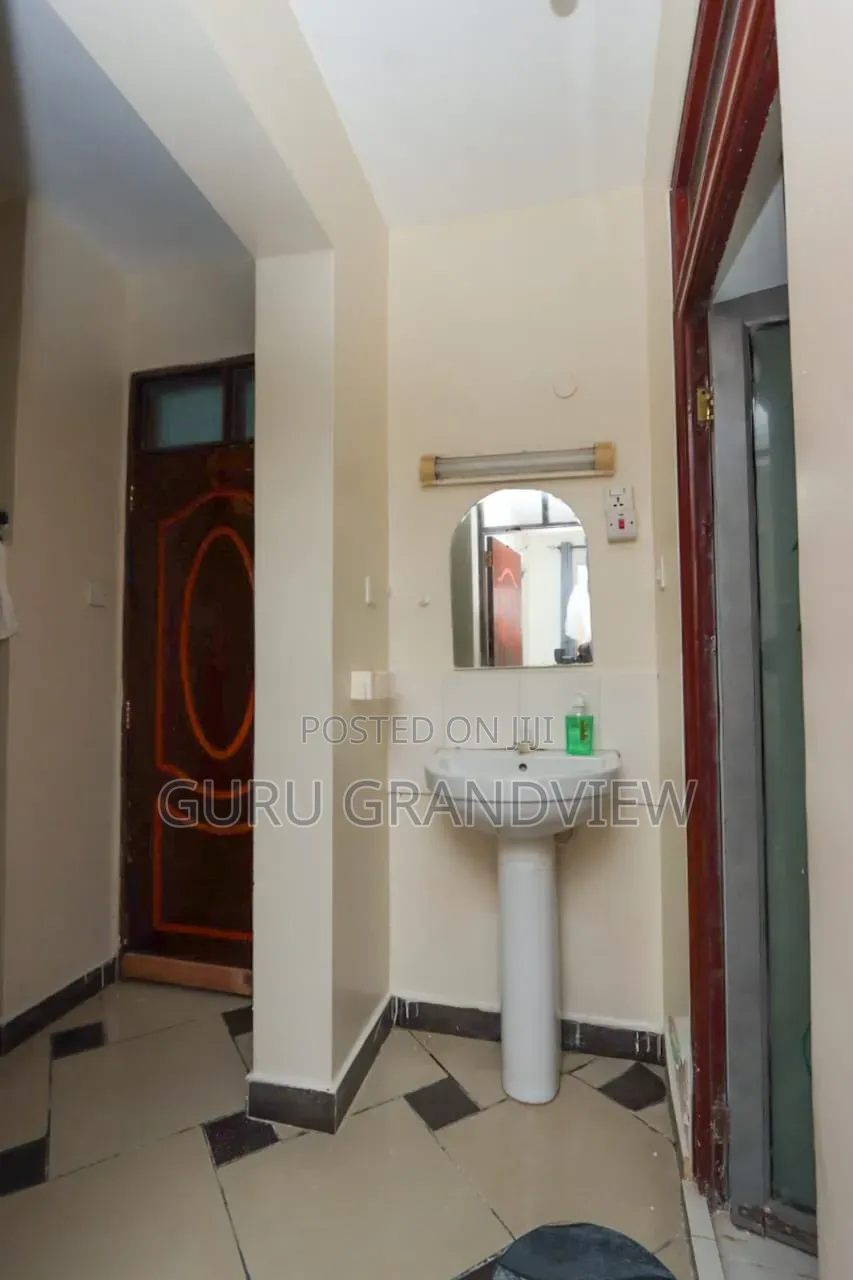 Studio Shanzu Near Pride Inn With Pool in Shanzu
