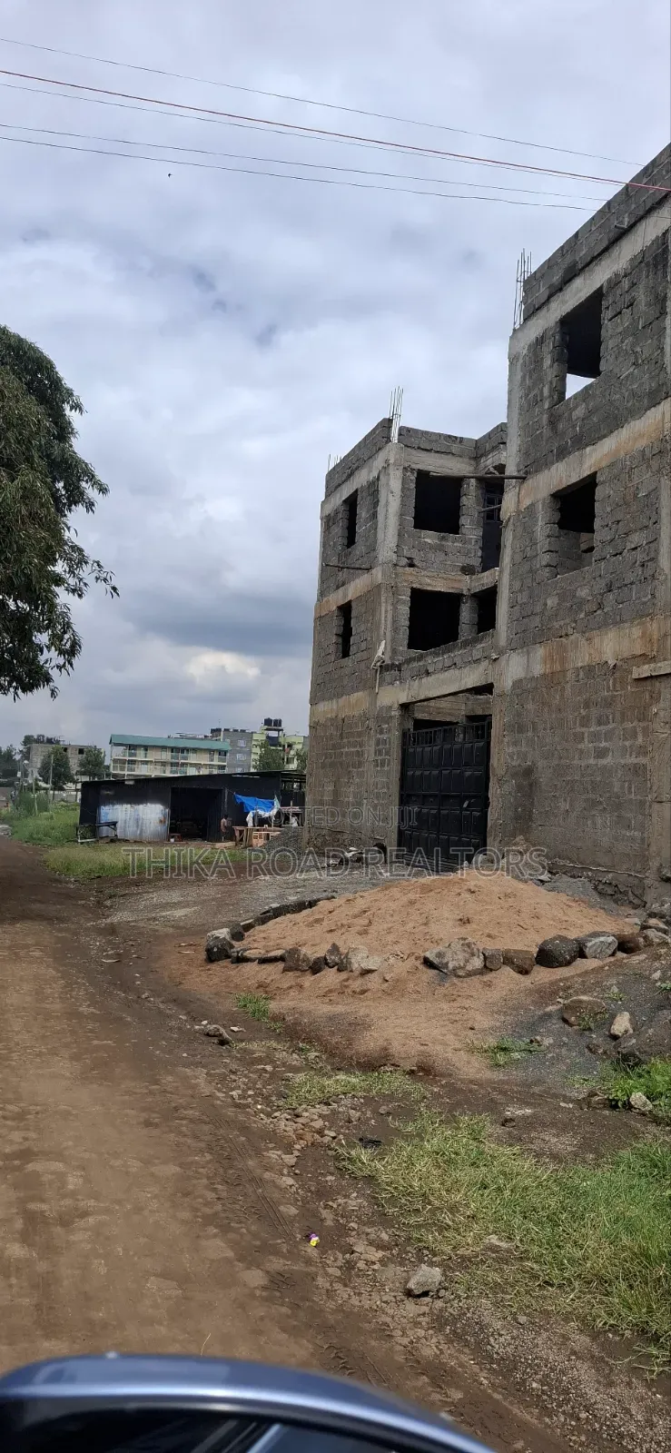 1bdrm Block of Flats in Rainbow Hotel, Sunrise Estate for sale in Sunrise Estate