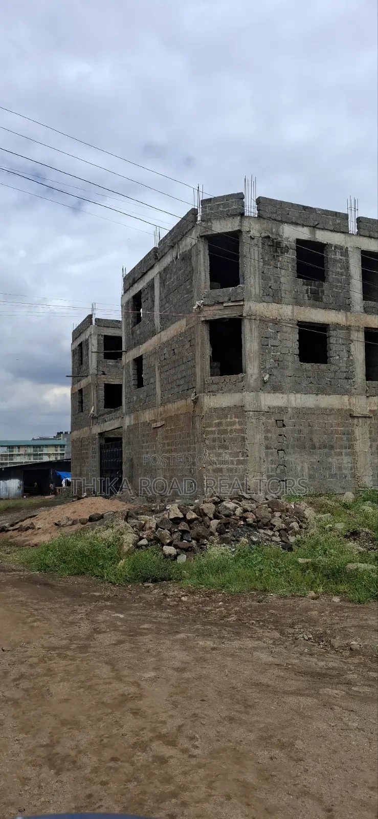 1bdrm Block of Flats in Rainbow Hotel, Sunrise Estate for sale in Sunrise Estate