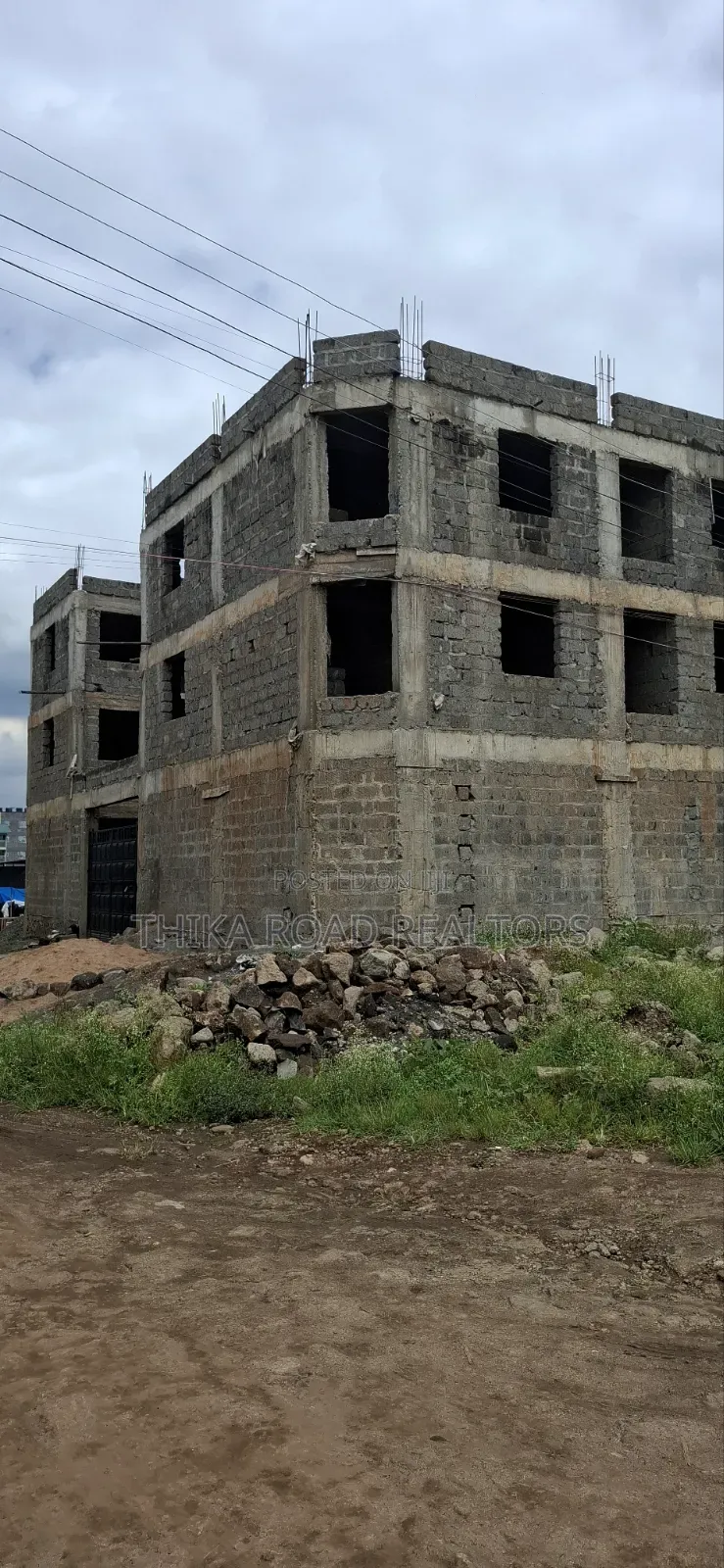 1bdrm Block of Flats in Rainbow Hotel, Sunrise Estate for sale in Sunrise Estate
