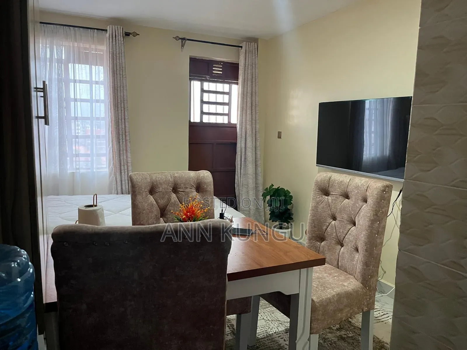 Studio Airbnb at 1500 in Ngoingwa Estate