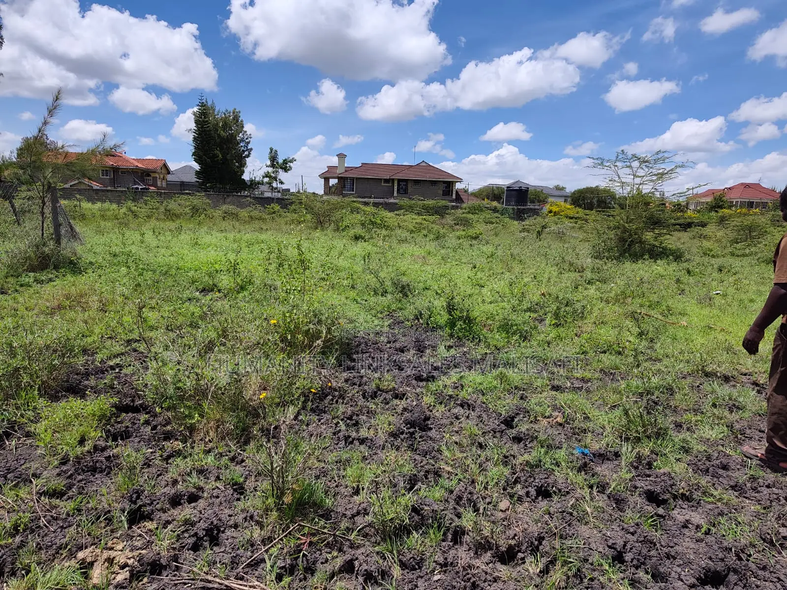 100 by 100.Syokimau 50m From Tarmac(Community Road). in Gateway Mall Area