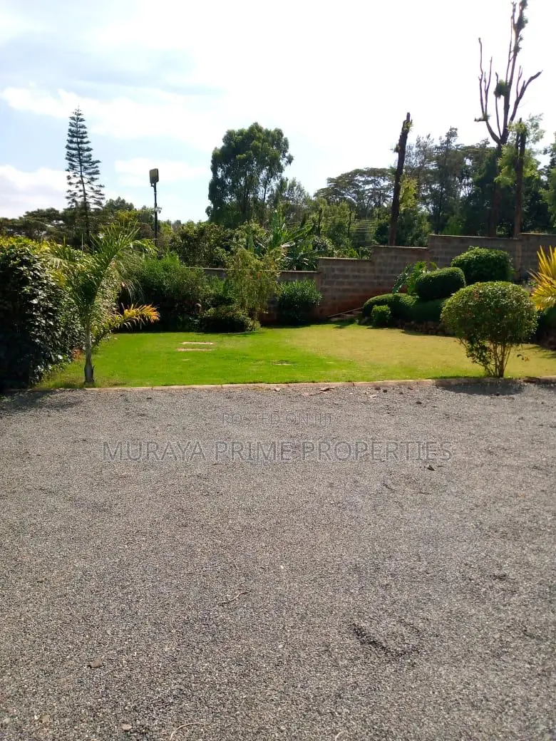 5bdrm Maisonette in Kerarapon for sale in Kerarapon