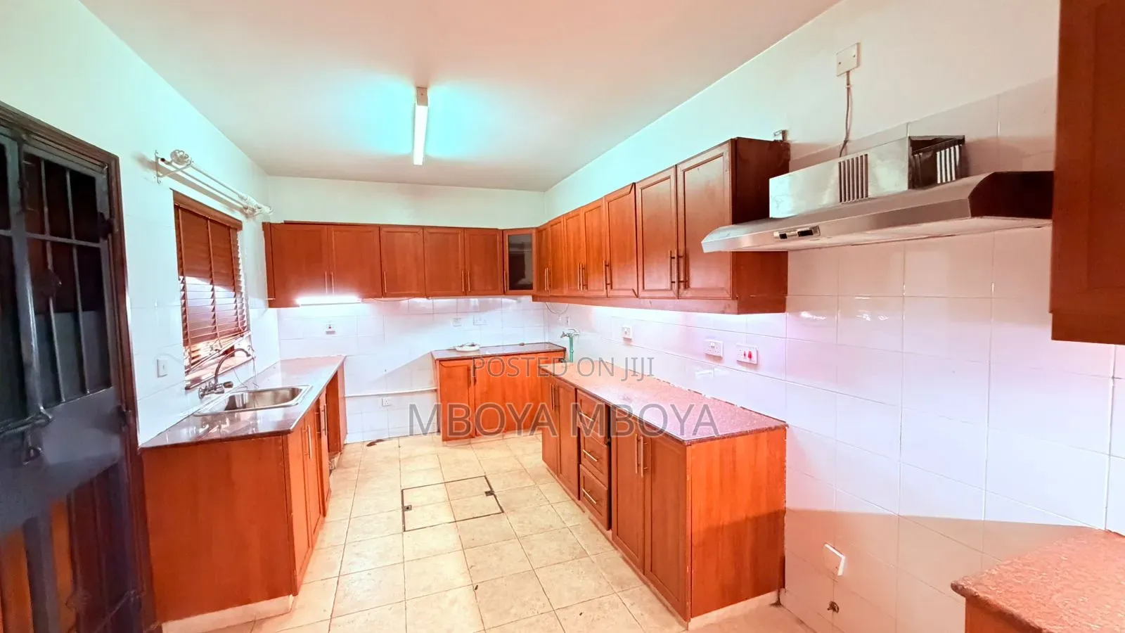 4bdrm Mansion in General Mathenge, Spring Valley for rent in Spring Valley