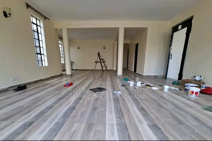 3bdrm Maisonette in Gateway Mall Area for rent in Gateway Mall Area