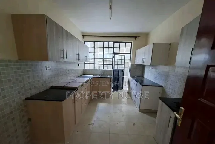 3bdrm Maisonette in Gateway Mall Area for rent in Gateway Mall Area