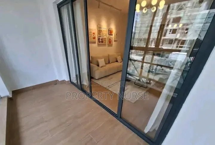 2bdrm Apartment in Gateway Mall Area for sale in Gateway Mall Area