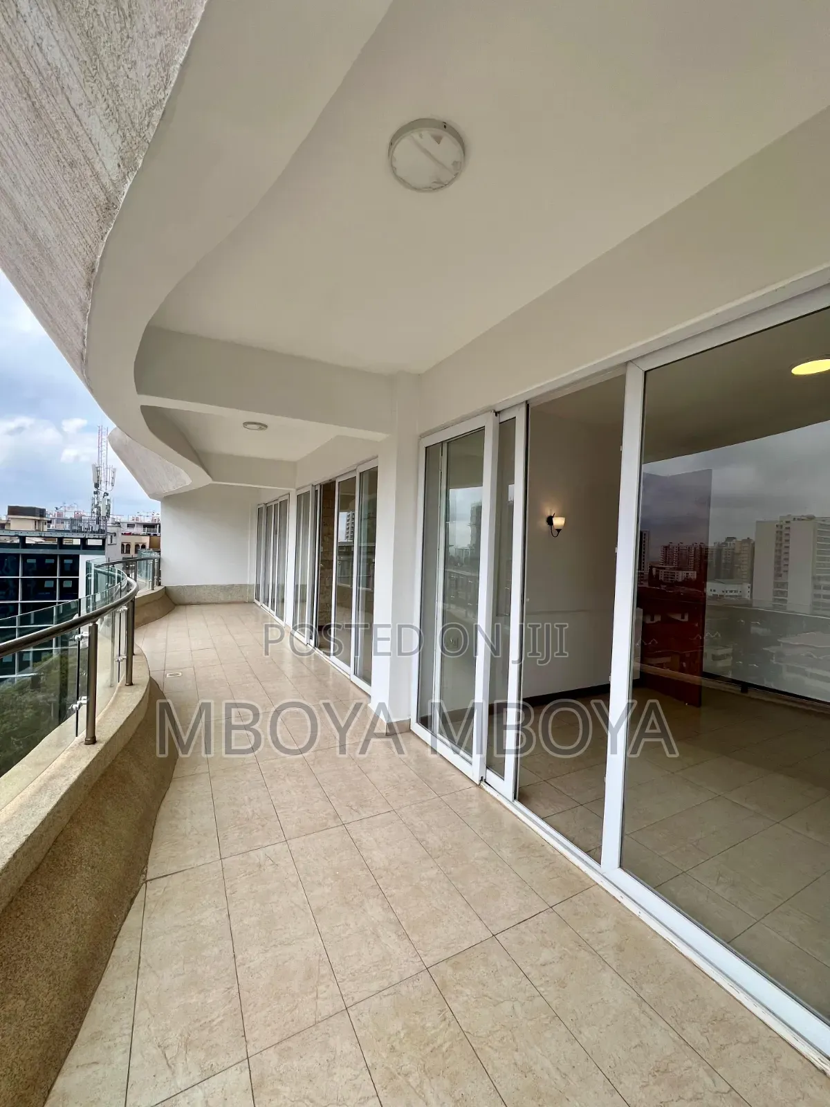 2bdrm Apartment in Yaya Center, Hurlingham for rent in Hurlingham